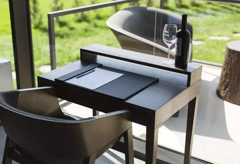 هتل Castel Mimi Wine Resort