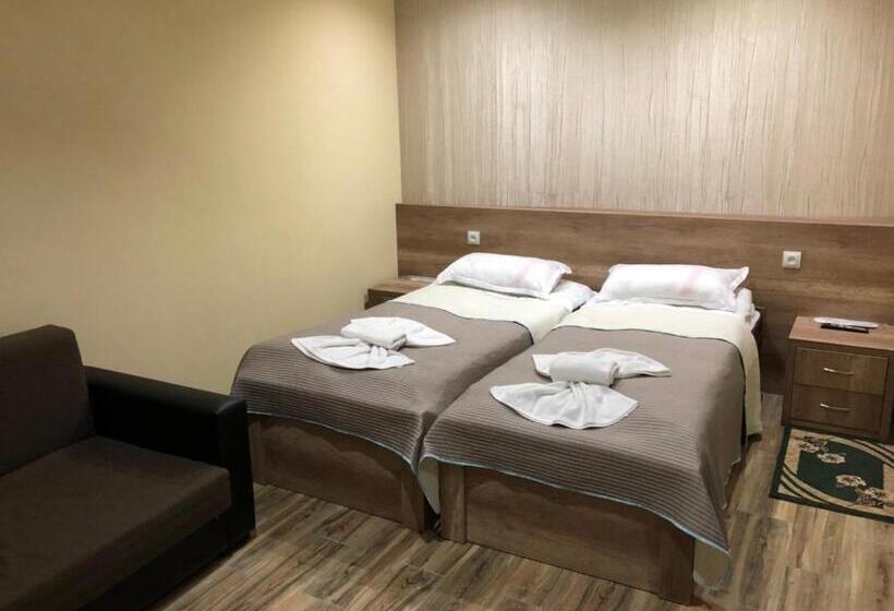 Отель Chabarukhi