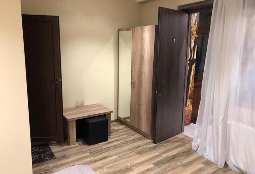 Отель Chabarukhi