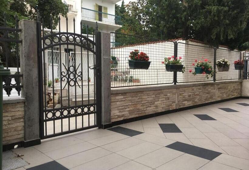 پانسیون Apartmani Vuković