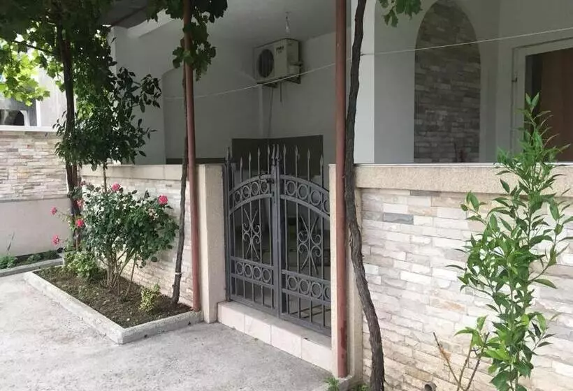 پانسیون Apartmani Vuković