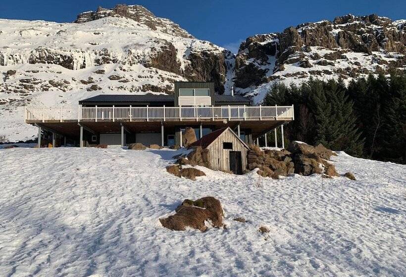 پانسیون Ekra Glacier Lagoon