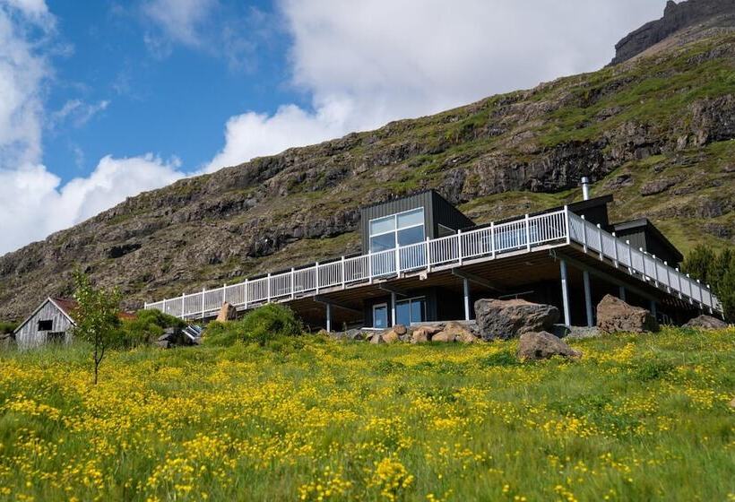 پانسیون Ekra Glacier Lagoon