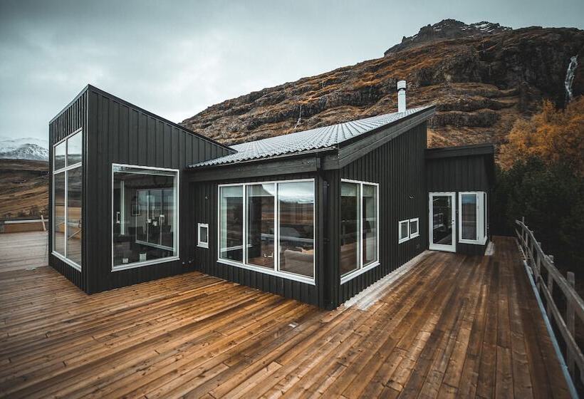 پانسیون Ekra Glacier Lagoon