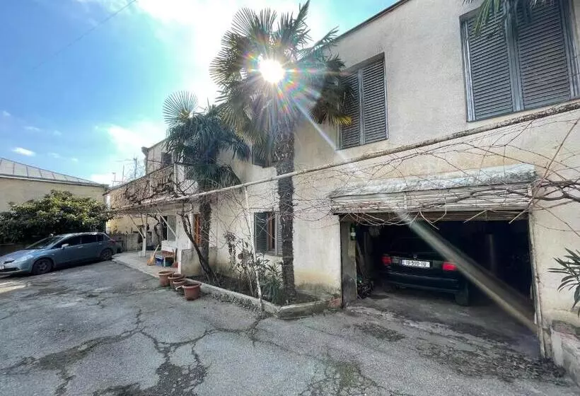 پانسیون Guesthouse Georgia Sagarejo