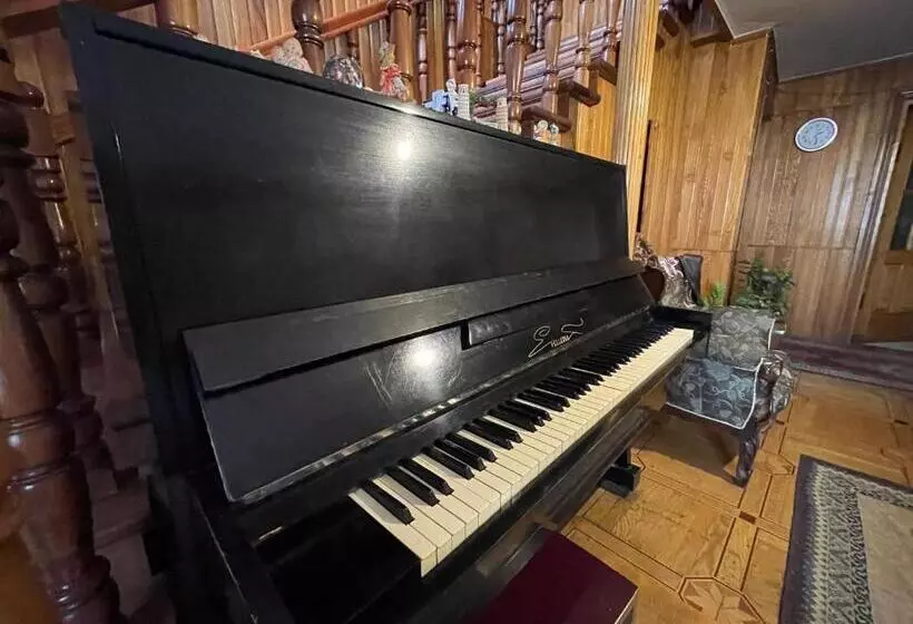 پانسیون Guesthouse Georgia Sagarejo