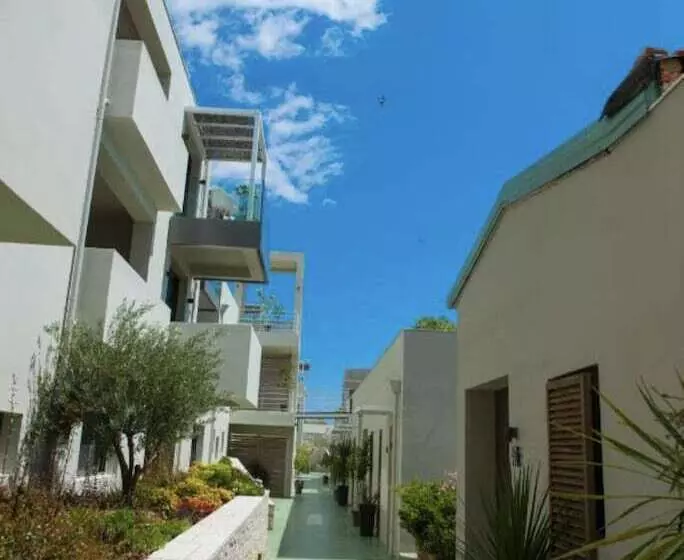 Folie Marine Beach Hotel Club