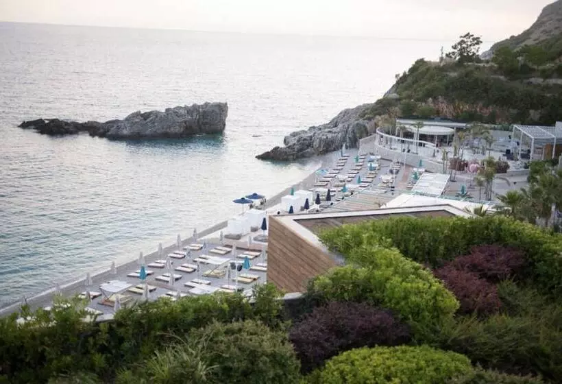Folie Marine Beach Hotel Club