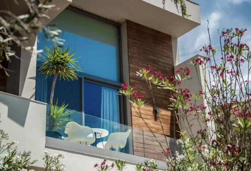 Folie Marine Beach Hotel Club