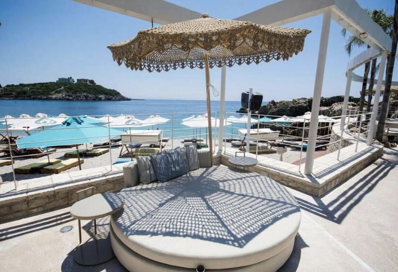 Folie Marine Beach Hotel Club