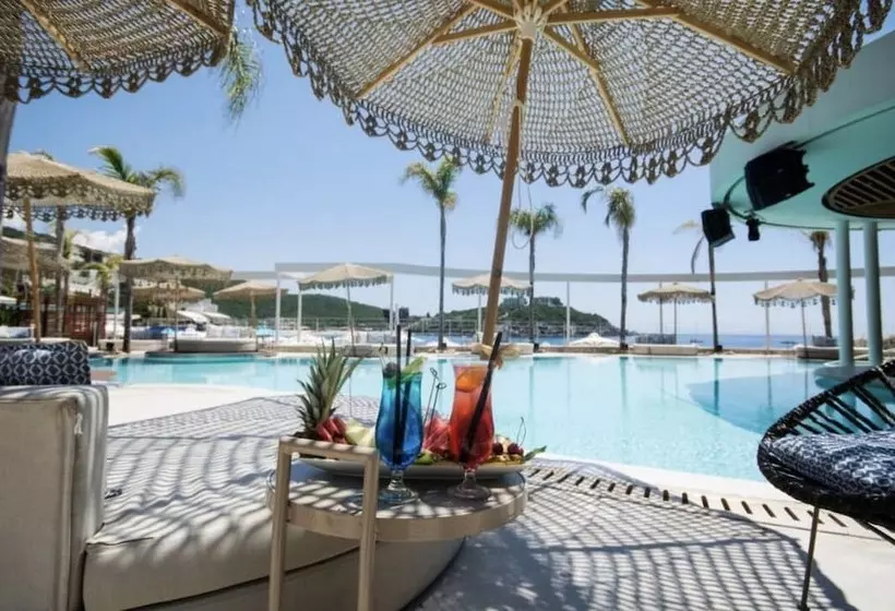 Folie Marine Beach Hotel Club