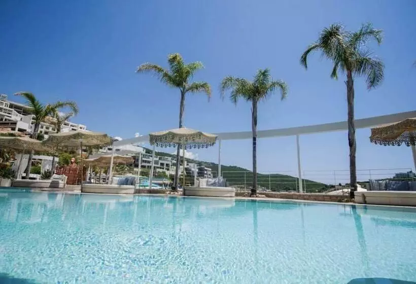 Folie Marine Beach Hotel Club