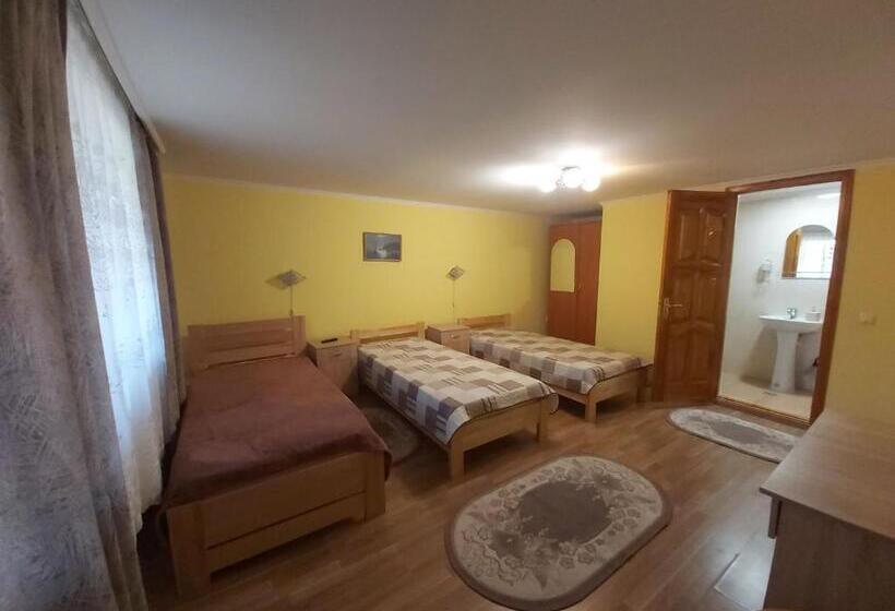 膳宿费 садиба на хуторі