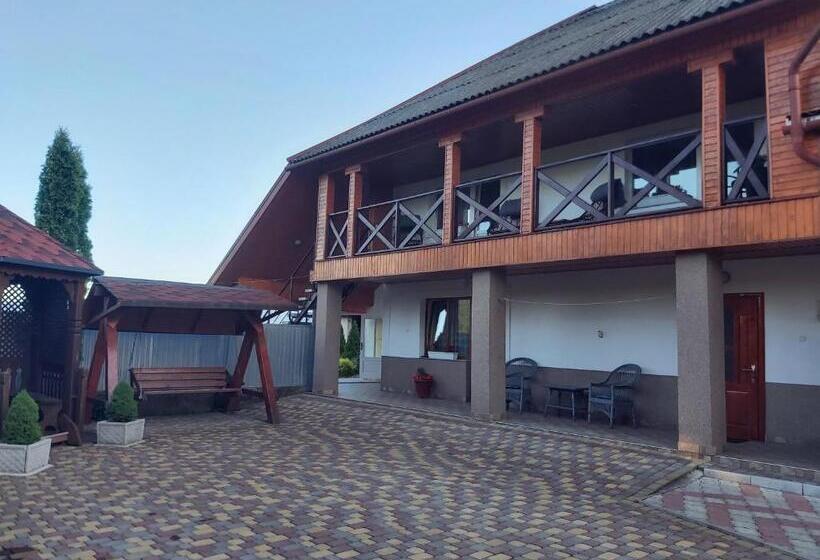 膳宿费 садиба на хуторі