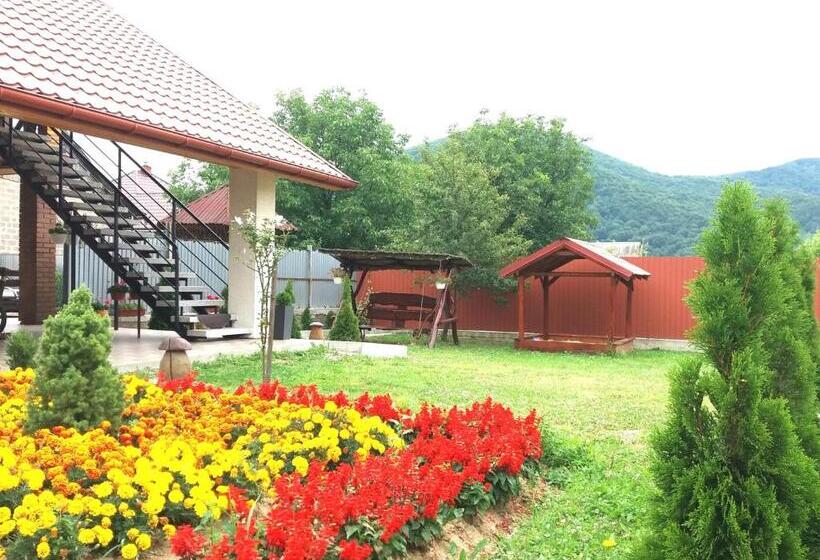 膳宿费 садиба на хуторі