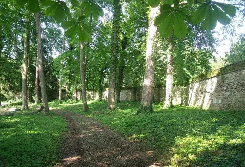 ペンション Clairefontaine Chambre D Hôtes
