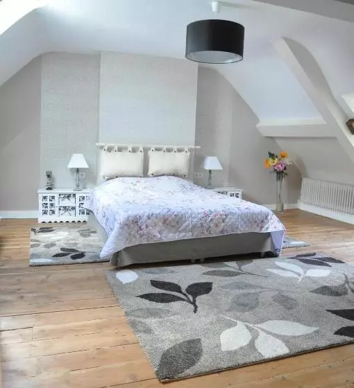 ペンション Clairefontaine Chambre D Hôtes