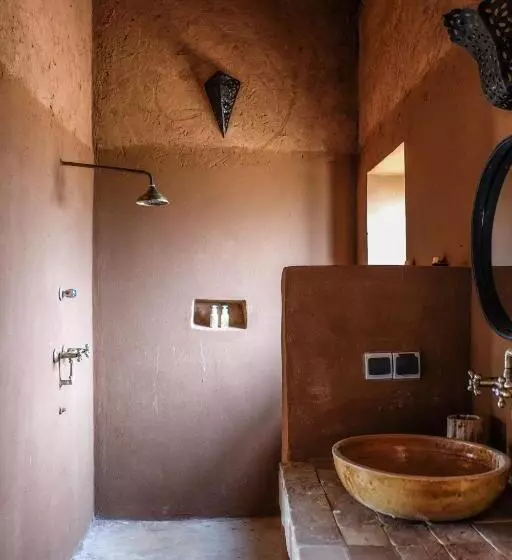 Majatalo Kasbah Aitisfoul