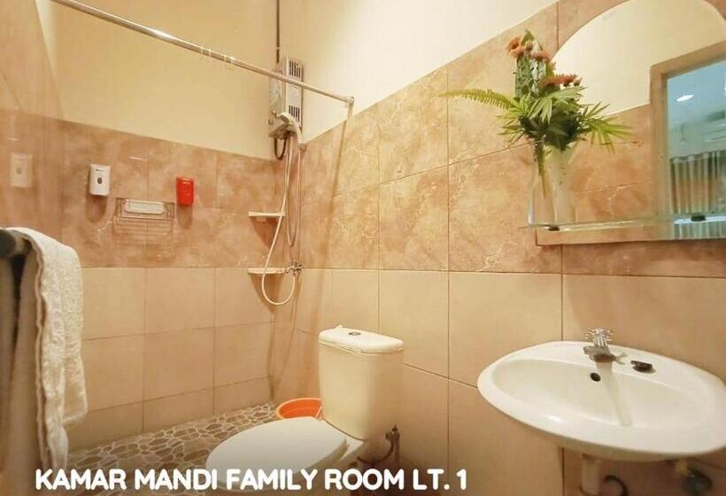 פנסיון My Place Guest House Manado