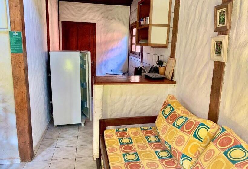 펜션 Prumirim Camping & Chalés