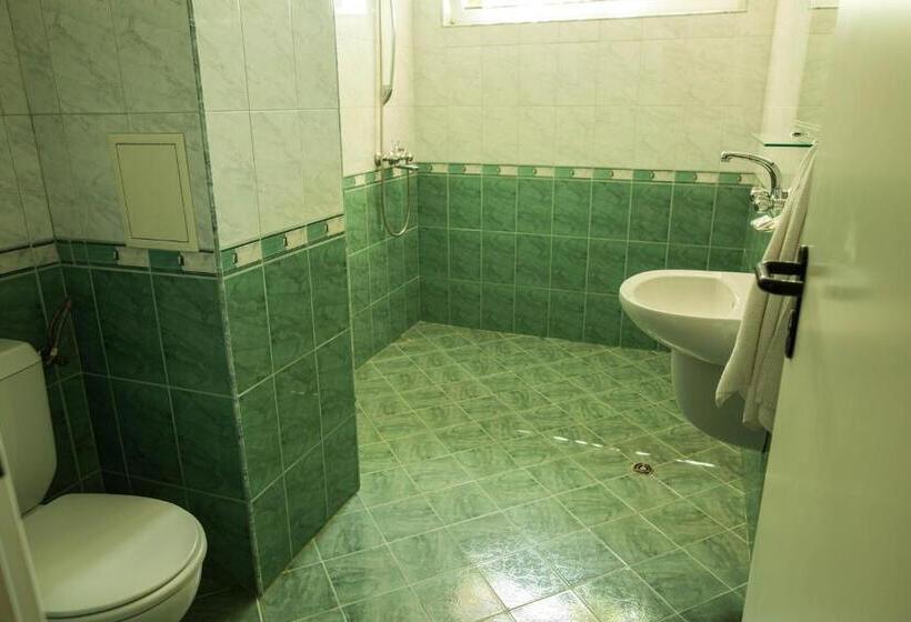 پانسیون Villa Martina