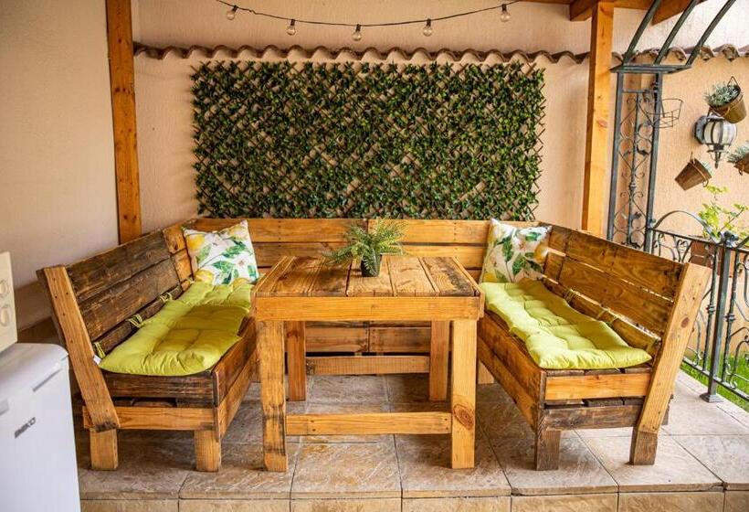 پانسیون Villa Martina