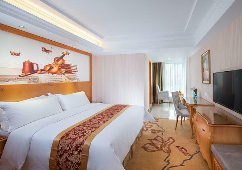Vienna Hotel Shenzhen Gongming Huafa North Road