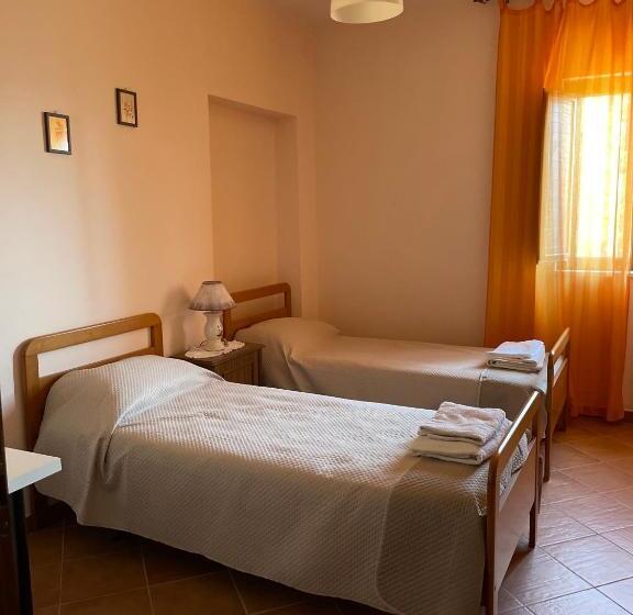 ベッドアンドブレックファースト Alba Matesina