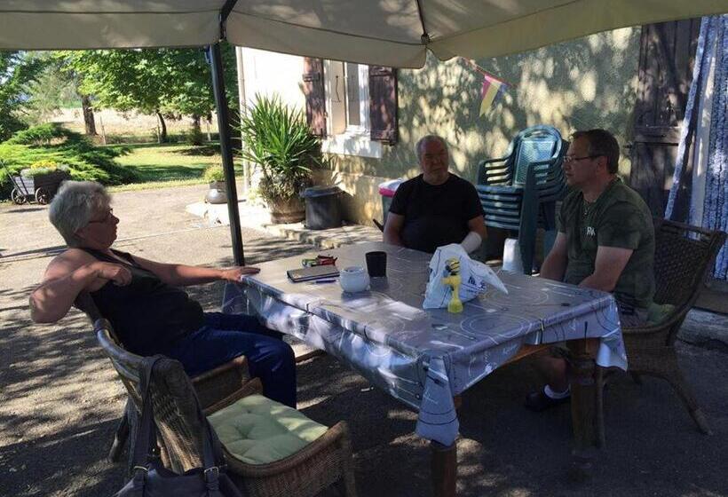 צימר Domaine Serrot