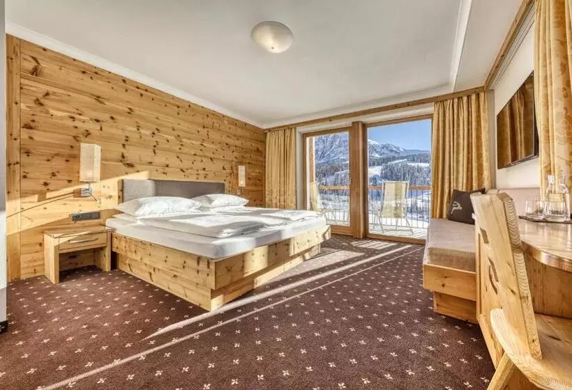 Hotelli Brunelle Seiser Alm Lodge