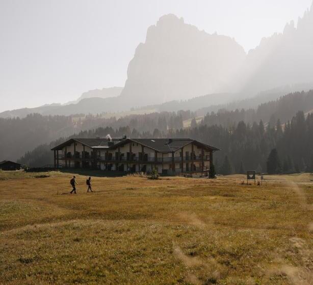فندق Brunelle Seiser Alm Lodge