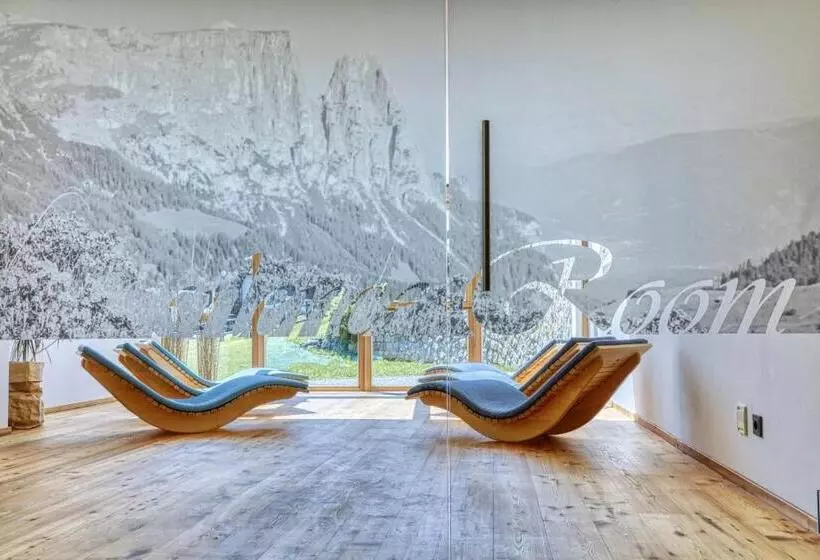 Hotelli Brunelle Seiser Alm Lodge