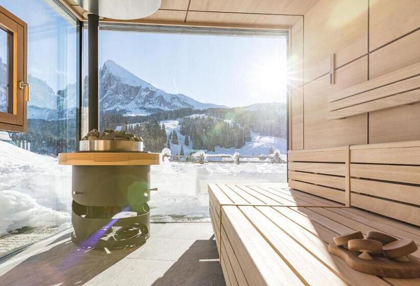 Отель Brunelle Seiser Alm Lodge