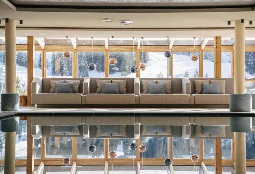 Hotelli Brunelle Seiser Alm Lodge