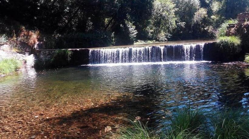 Отель Casa Do Moinho Novo
