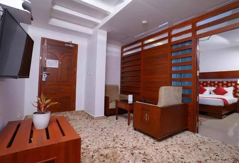 Hotelli Empire Residency