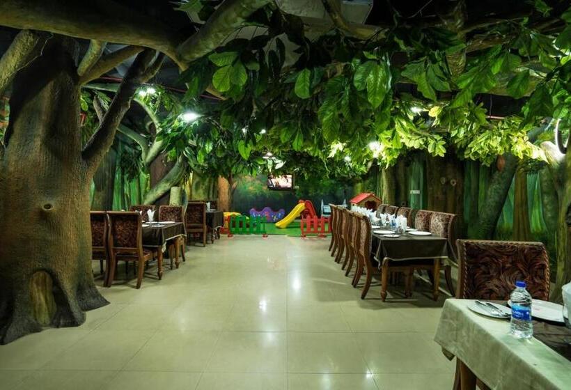 בית מלון כפרי Empire Residency