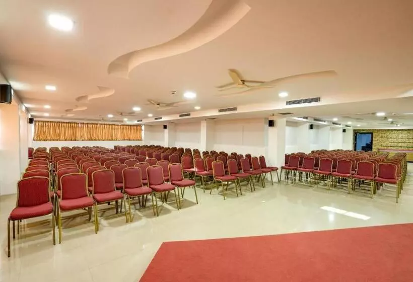 Hotelli Empire Residency