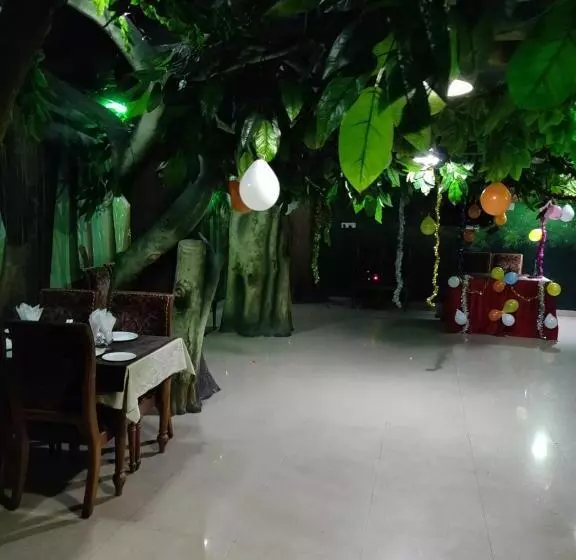 Hotelli Empire Residency