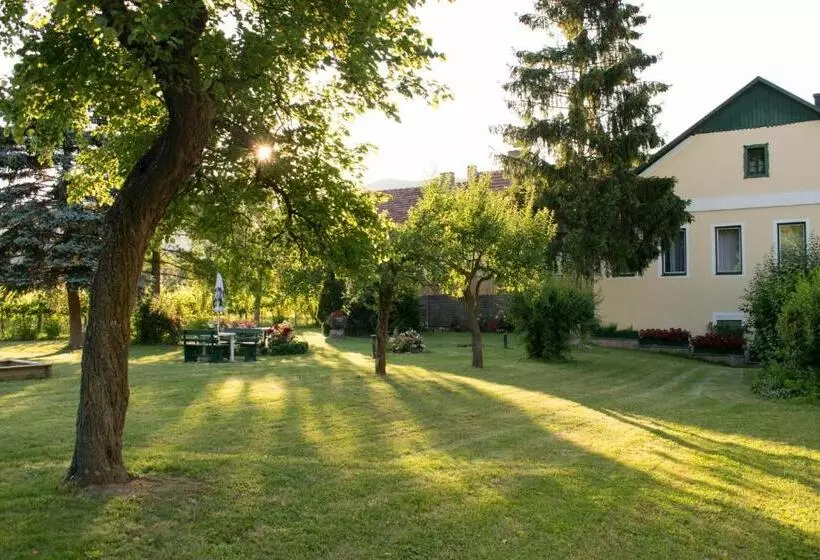 ホテル Gasthof Zur Wachau