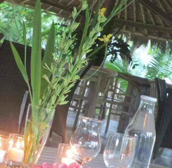 ペンション Selong Belanak Bungalows