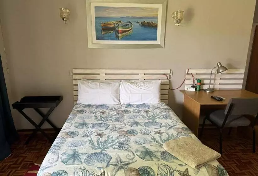 ペンション The Lighthouse Guesthouse