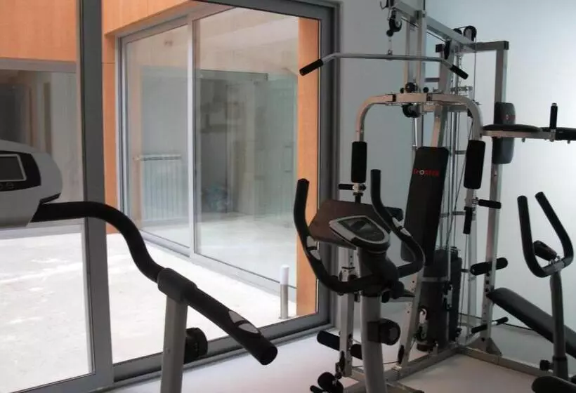 Family Hotel The Body