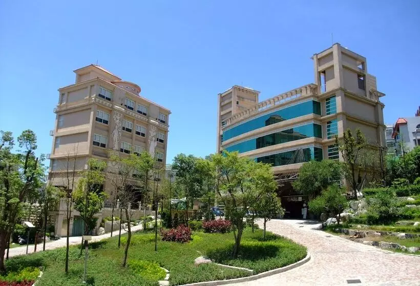 هتل Lido Forestry Spa Resort