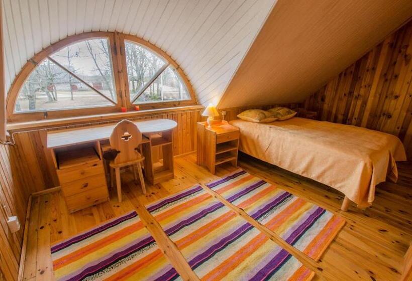 پانسیون Saare Manor Guesthouse