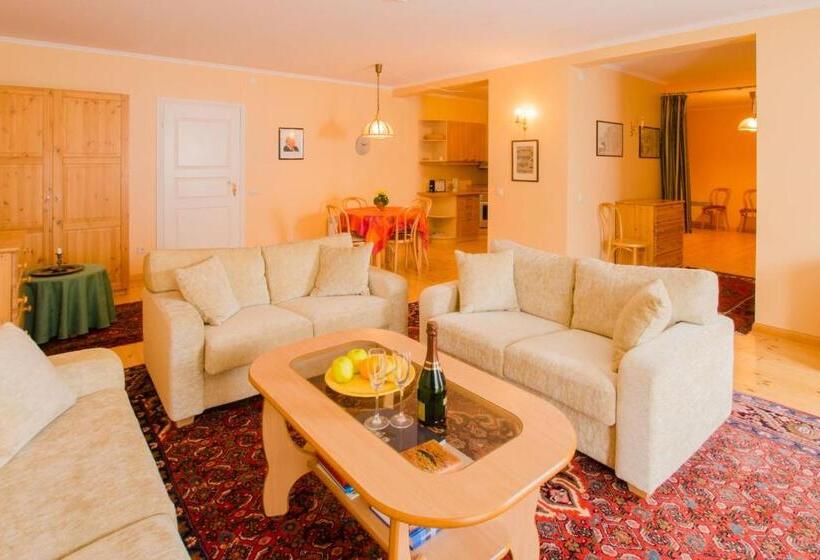 پانسیون Saare Manor Guesthouse