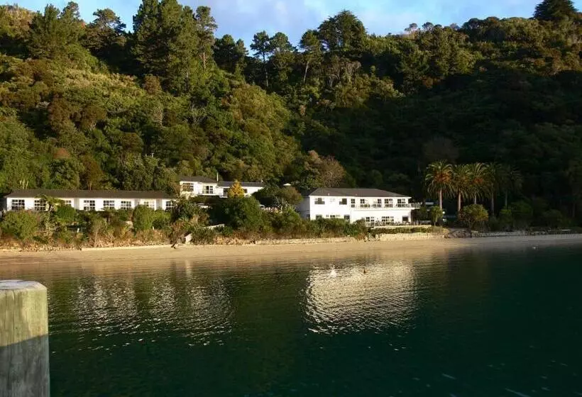 Te Mahia Bay Resort
