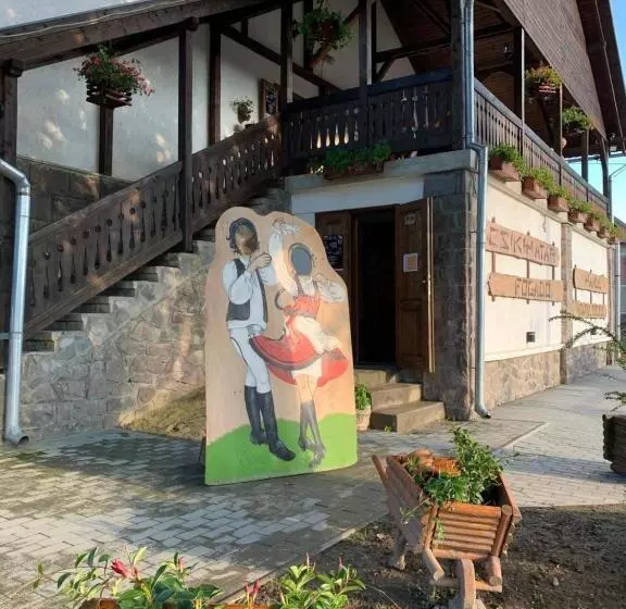 Retkeilymaja Csíki Határ Fogadó/ Hanul Hotarul Ciucului