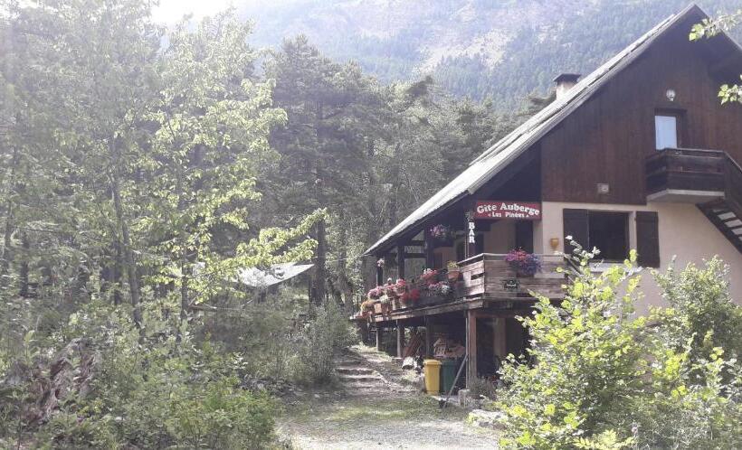 ユースホステル Les Pinées