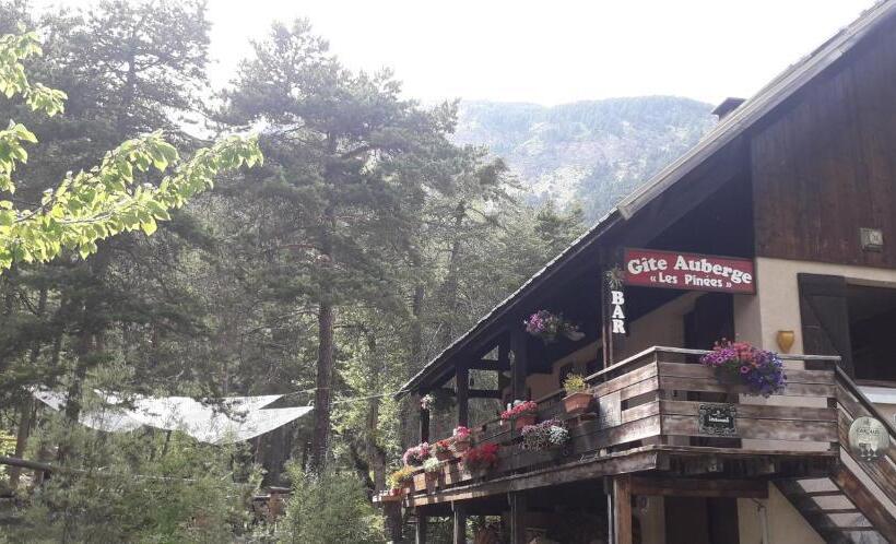 ユースホステル Les Pinées